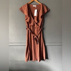 Emelia Threads Maternity Nursing Dress Tan Rust Ruffle Tie Waist | Size M